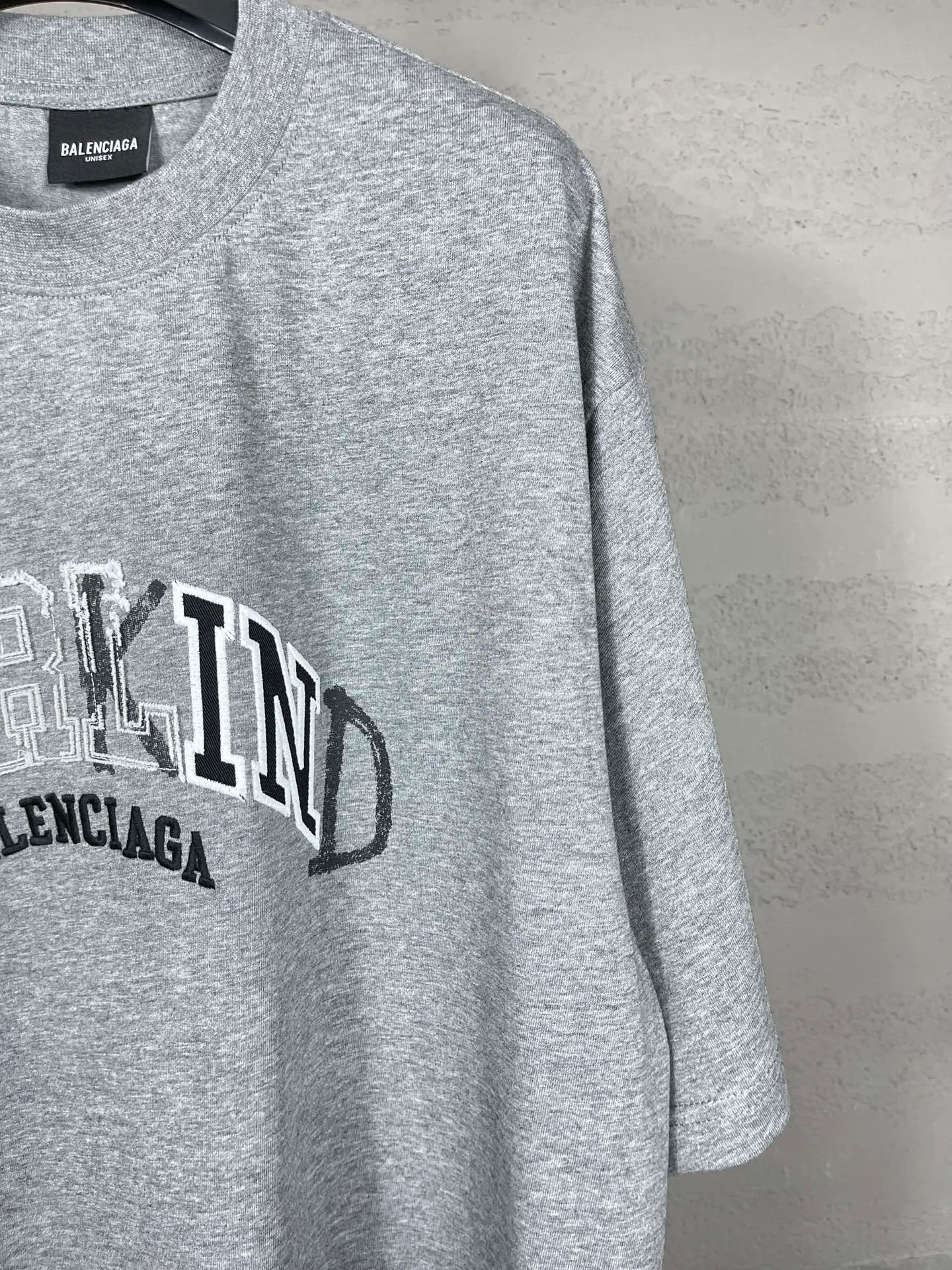 【 . Quality】BALENCI*GA/ BALENCI*GA#2024 New Arrival，Classic LOGO . T . 。 Authentic 。 ！ ZP . 260 ， . . . . Color Change。 。 。 12W ， ， . ， 。 OS . Same Style ：BL 223212 ：Dark Blue . Gray Size：XS L